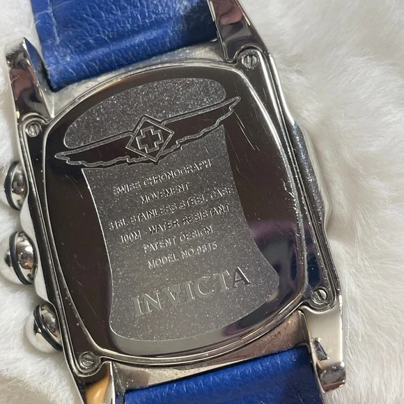 Invicta Blue and Silver Men's Watch model # 9815.GENTLY USEDWorn 1 or 2 times.